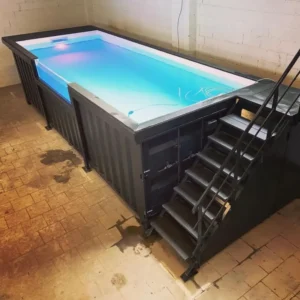 Piscina en contenedor de 20 pies