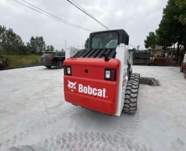 Minicargadora Bobcat S530 usada, 2023