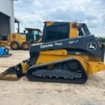 Cargadora compacta de orugas John Deere 331P usada, 2025 — cabina climatizada y cucharón incluido