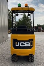 Miniexcavadora JCB 15C-1 usada, 2018 — motor diésel Perkins y 3 cucharones - Imagen 2
